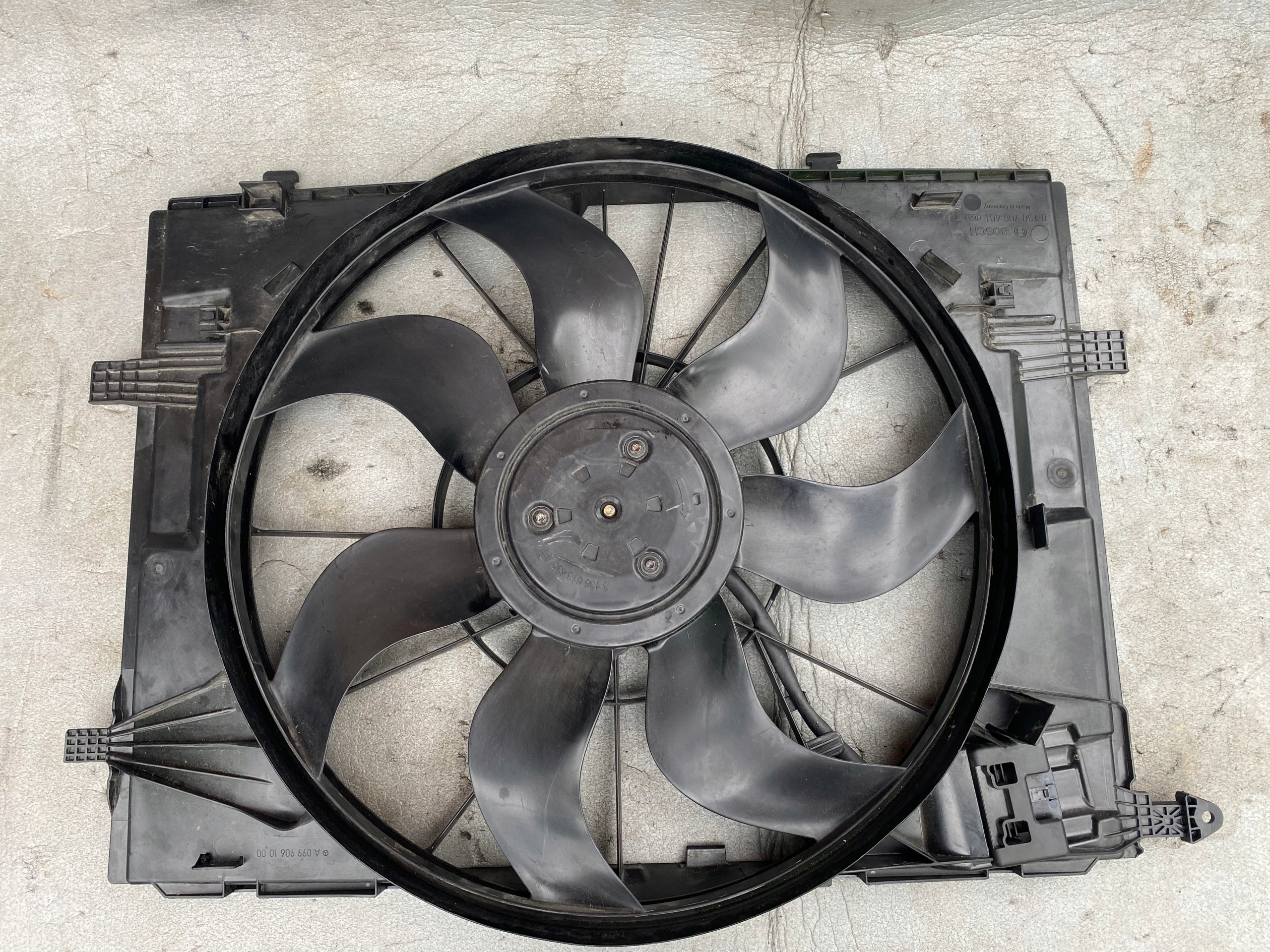 MERCEDES C-Клас вентилятор радіатора A0999061000