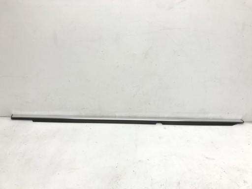 A2047351665 - MERCEDES C W204 седан молдинг двери правый задний хром