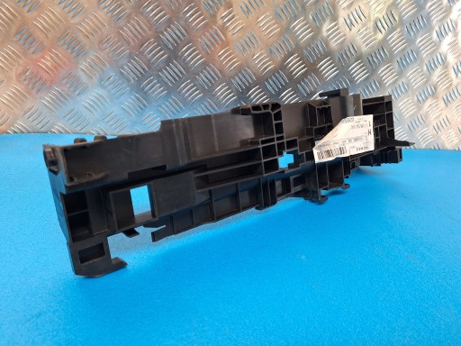 A0995040140 1 - MERCEDES C W205 КРЕПЛЕНИЕ РАДИАТОРА СПРАВА