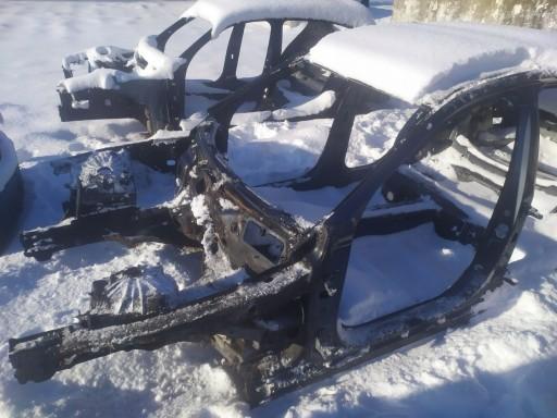 MERCEDES C220 W205 15R передний левый квадрант