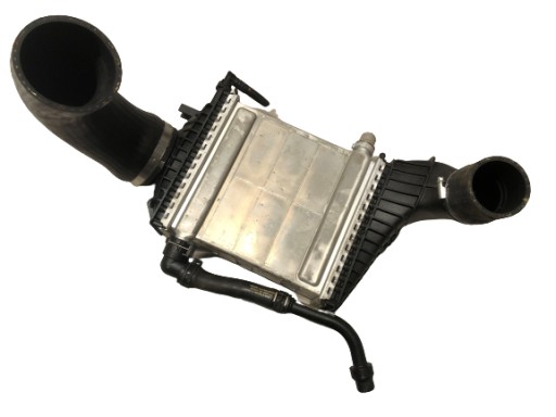 45 M133 - MERCEDES ИНТЕРКУЛЕР AMG 133 A1330900014