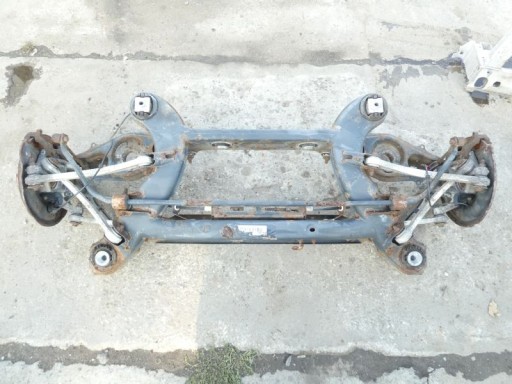 Mercedes c class w204 седан -луч задний саней