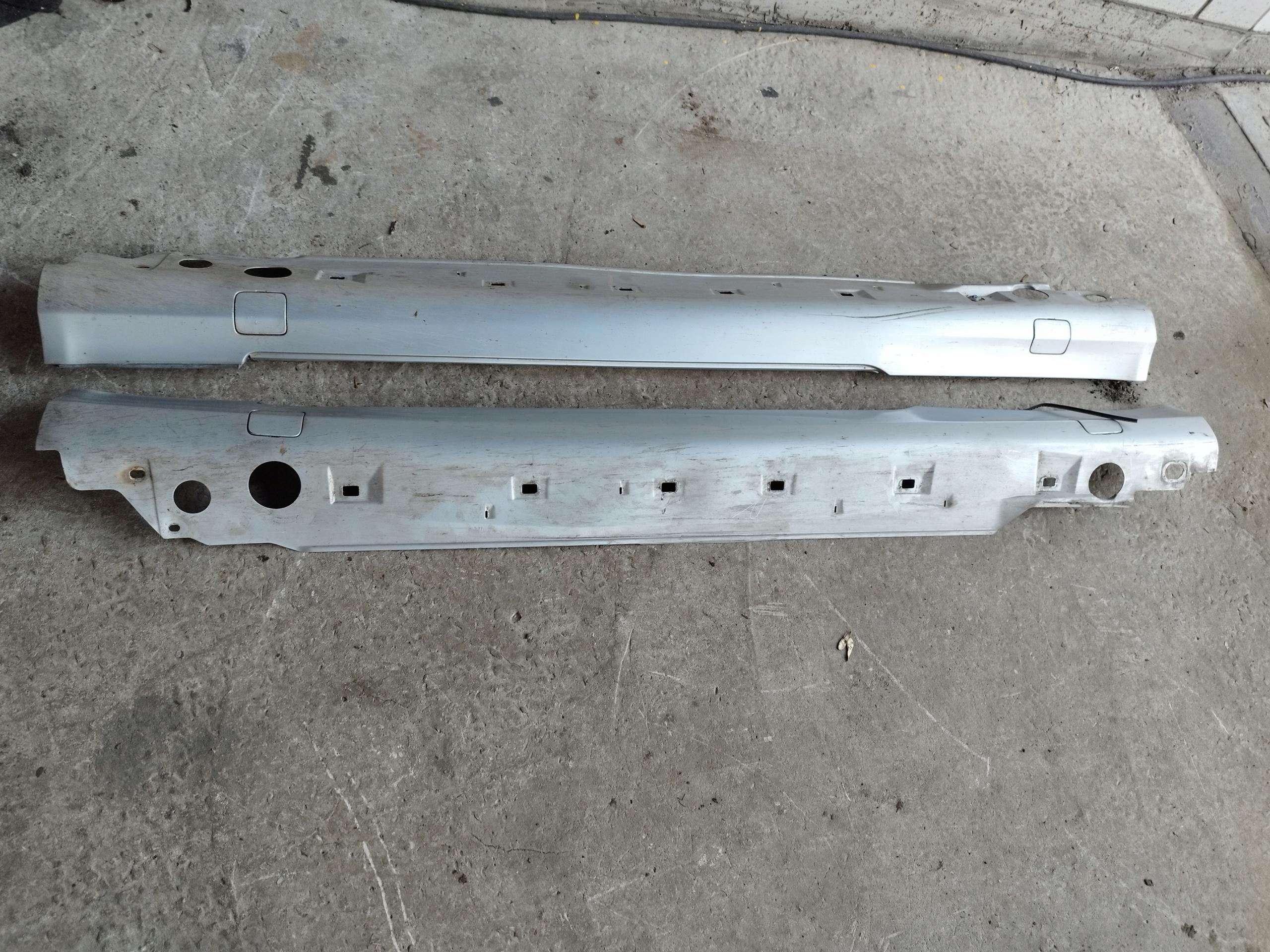 2086904525 - MERCEDES CLK W208 педаль порога левая 744