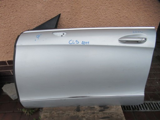 Mercedes cls 218 ліва передня передня передня передня частина