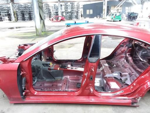 MERCEDES CLS W218 поріг ліва стійка