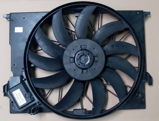 A2115000993 - MERCEDES CLS W219 W211 вентилятор 650W