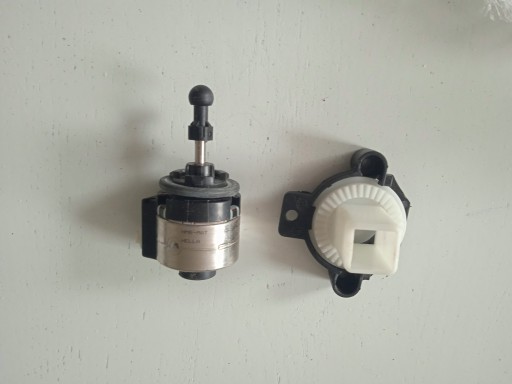 A2128205539 - MERCEDES E CLASS W212 LIFT ILS МОТОР РЕГУЛИРОВКИ ФАР