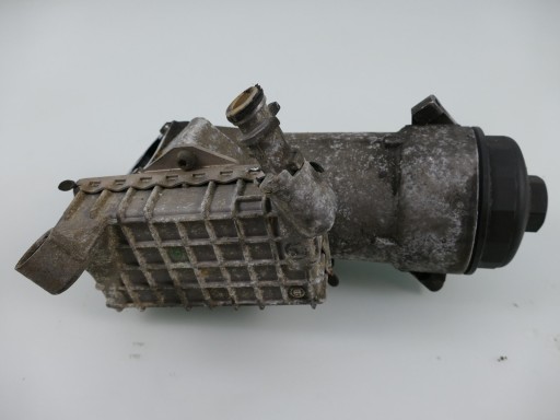 A6061800510 - MERCEDES E W210 2.2 D корпус масляного фильтра W202