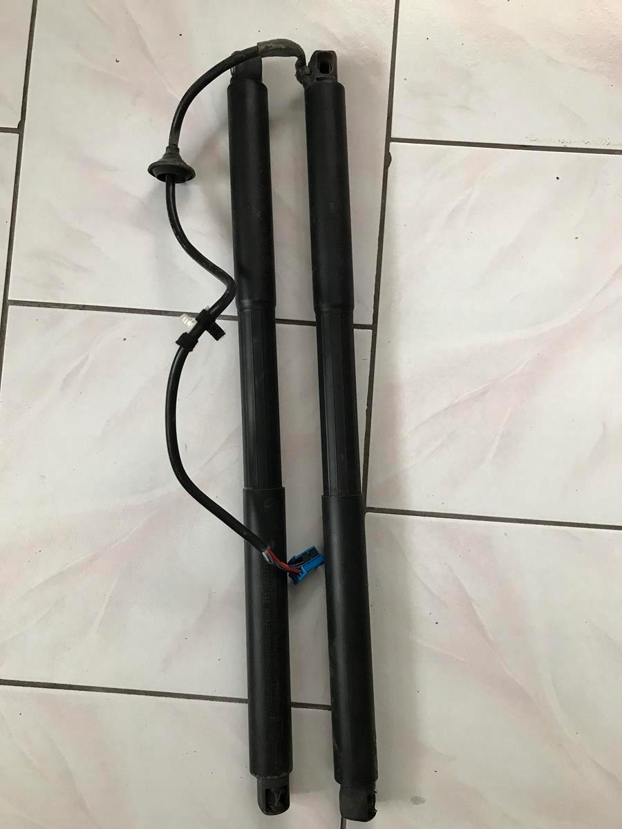 A1668900100 A1669803764 - MERCEDES GL GLE GLS W166 привод закрылка EL.