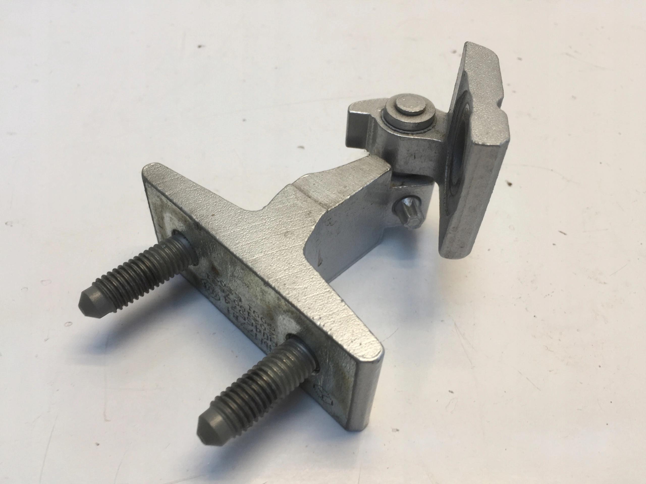 MERCEDES GLA 2 H247 дверна петля права передня верхня