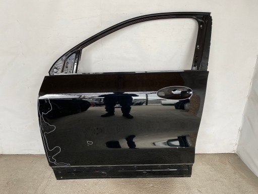 Mercedes gla 247 w247 ліва дверцята передня познань (фондова біржа)
