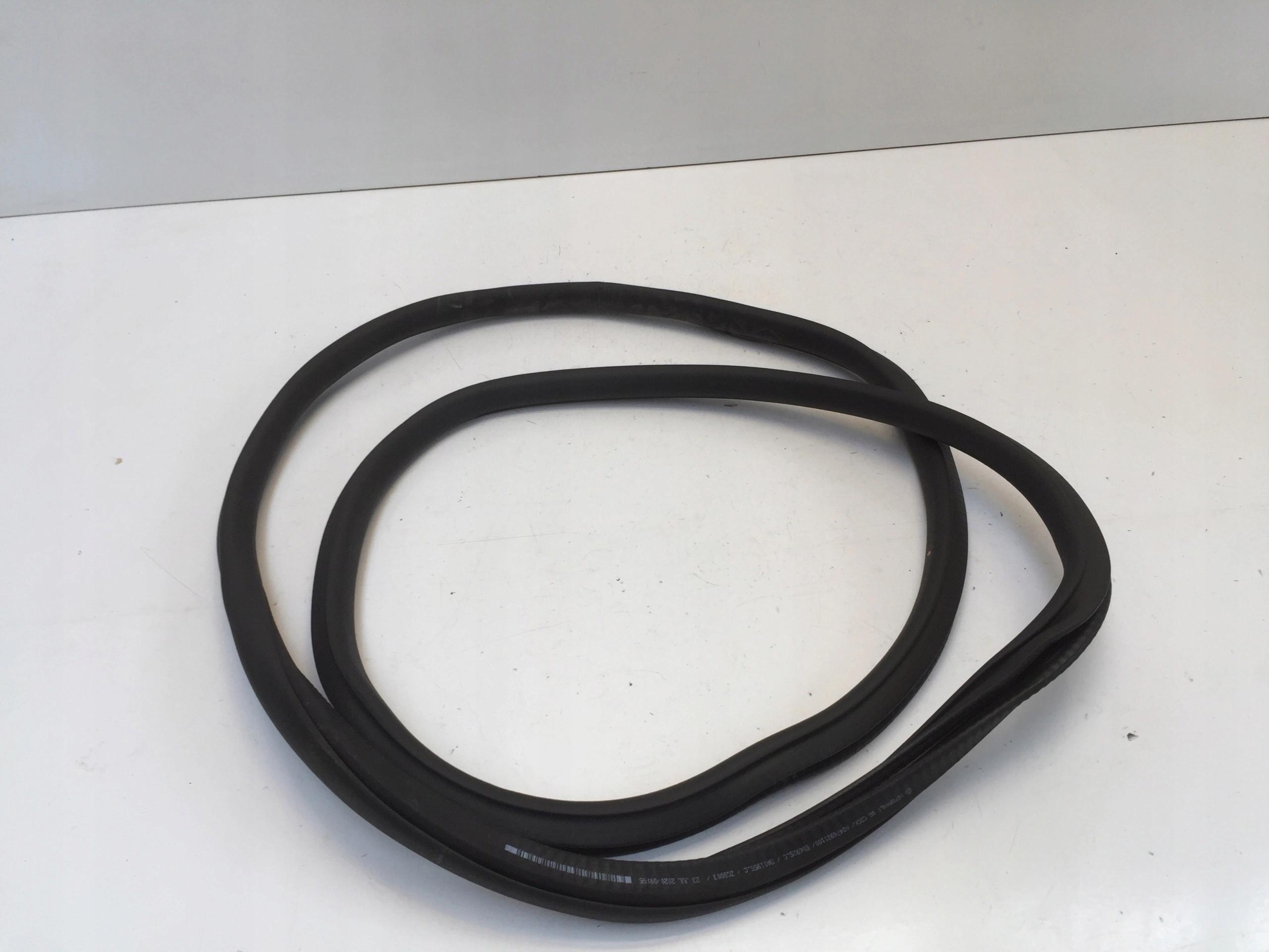 A2476921000 - MERCEDES GLA II H247 уплотнение передней правой двери