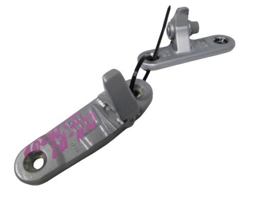 A2467201137 A2467200337 - MERCEDES GLA X156 156 петля передньої лівої двері