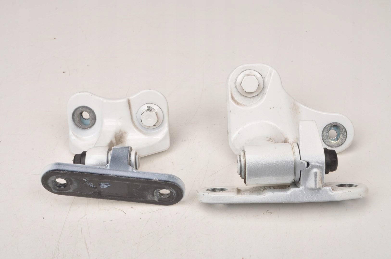 MERCEDES GLA X156 Дверні петлі лівий задній комплект