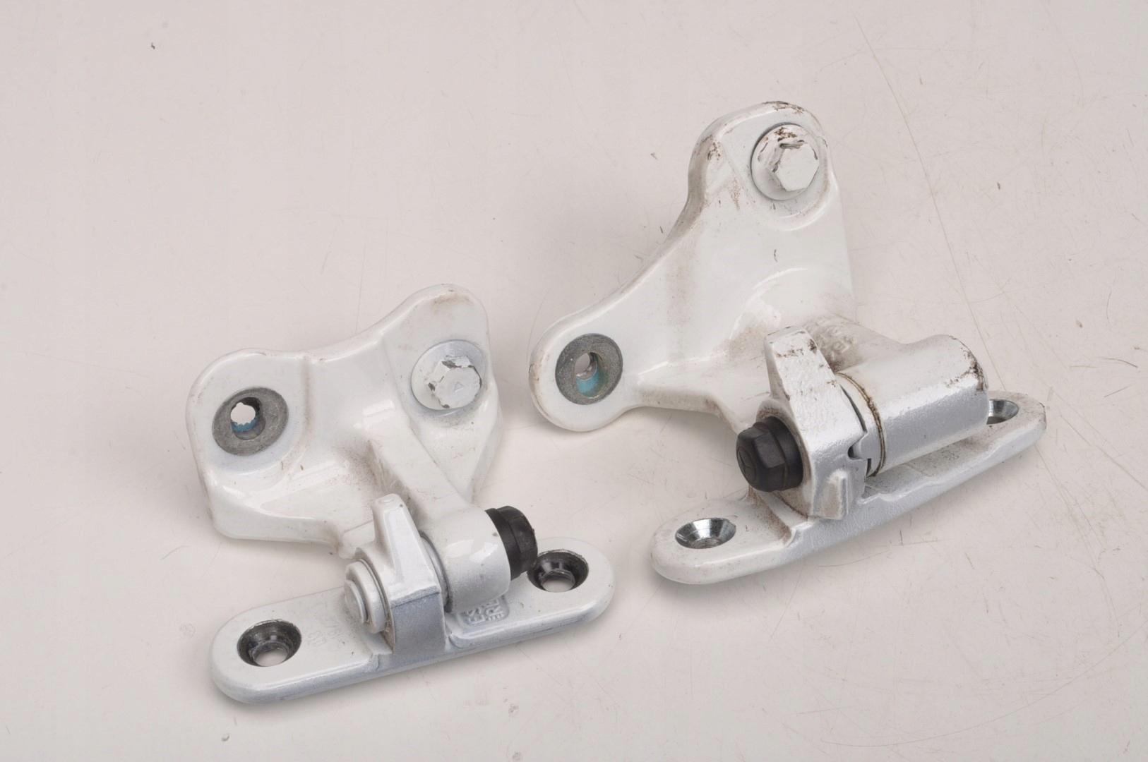 MERCEDES GLA X156 дверные петли правая задняя