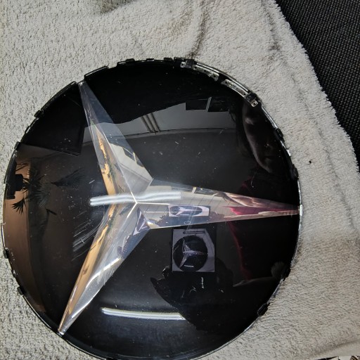 A0008880500 - MERCEDES GLB 35 AMG GLC C254 W254 EQC ЗІРКА ЕМБЛЕМА ЛОГОТИП Решітка DISTRONIC