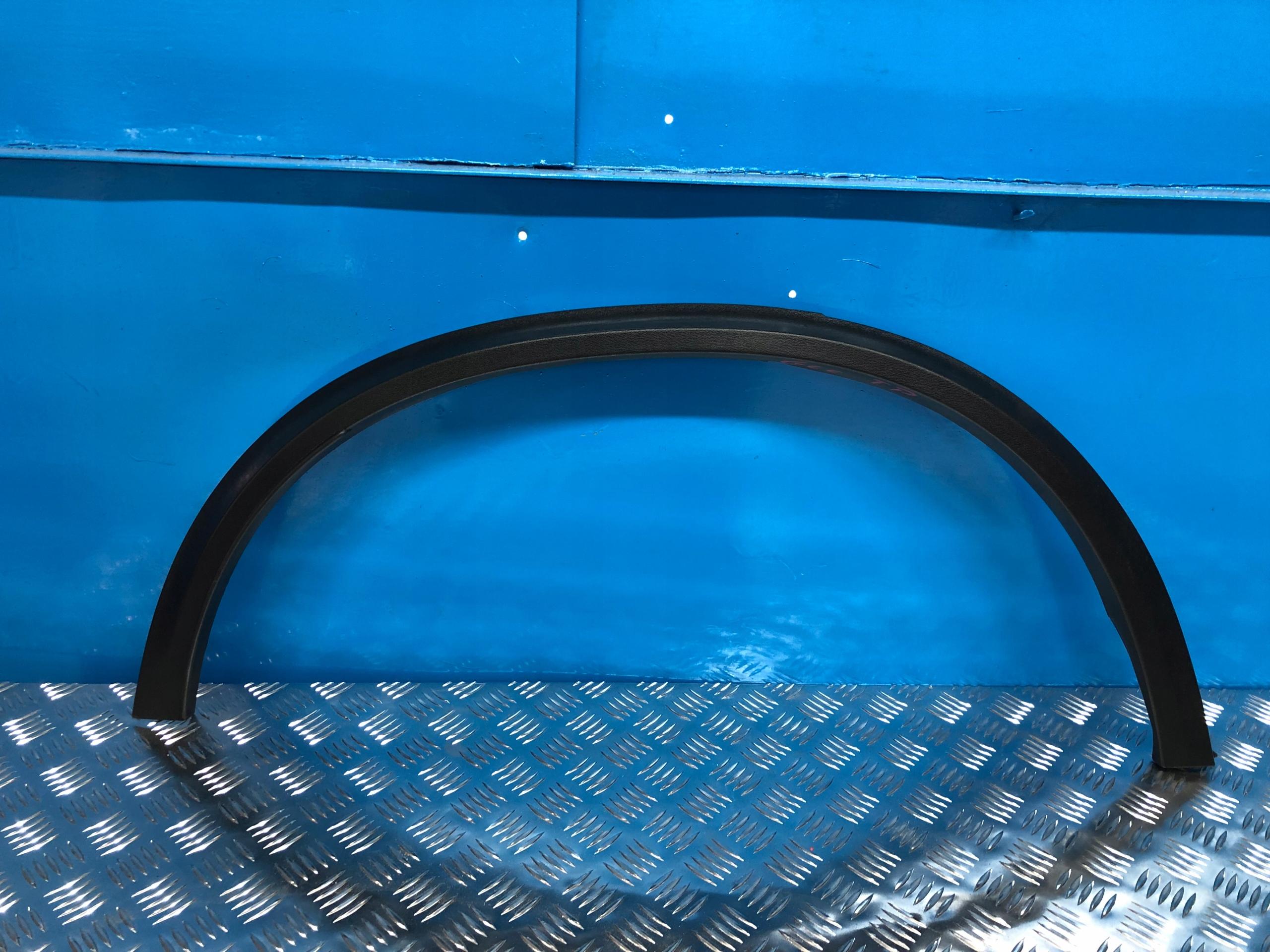 A2538851401 - Mercedes GLC W253 крило молдинг правий задній правий