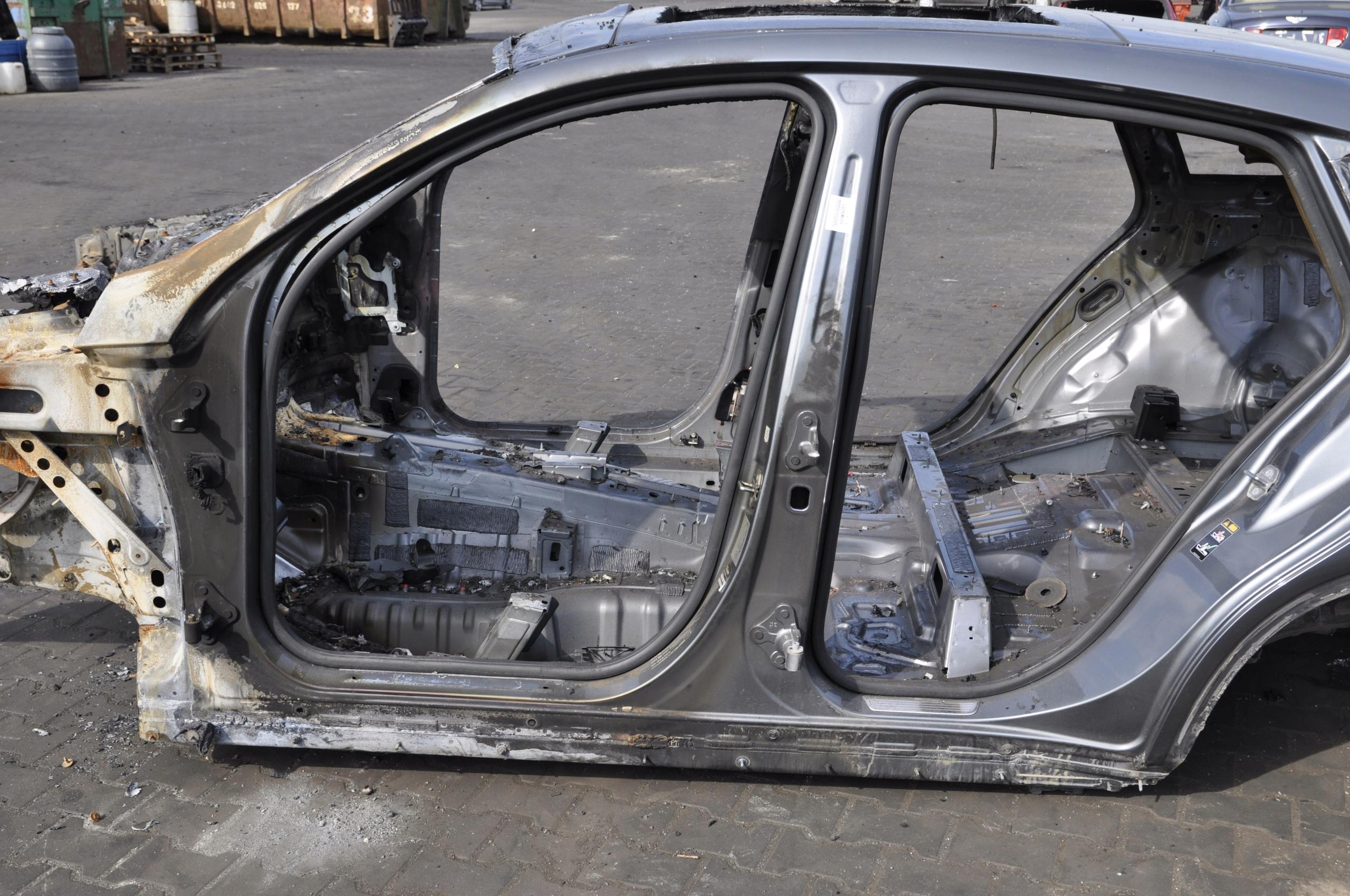 MERCEDES GLE COUPE СТОЛБ ПОРОГ ЛЕВЫЙ ВЕСЬ ЧЕТВЕРТЬ