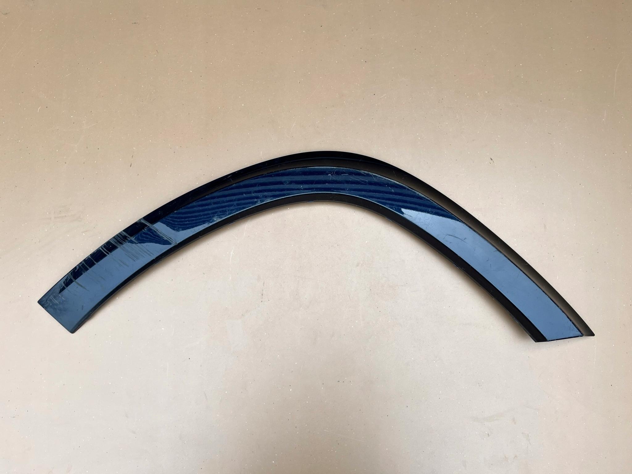 A1668846222 - MERCEDES GLS W166 15-18R правое крыло