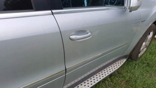 Mercedes ml w164 права вхідна дверцята c775