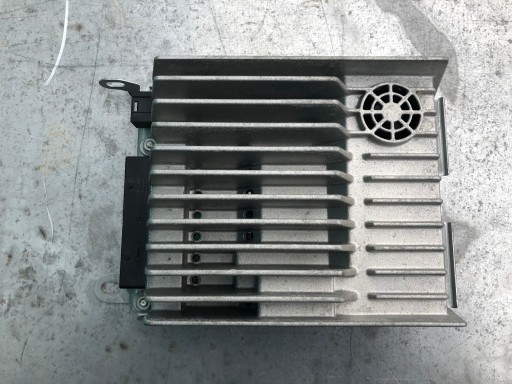 A2518700590 - MERCEDES ML W164 X164 усилитель HARMAN KARDON