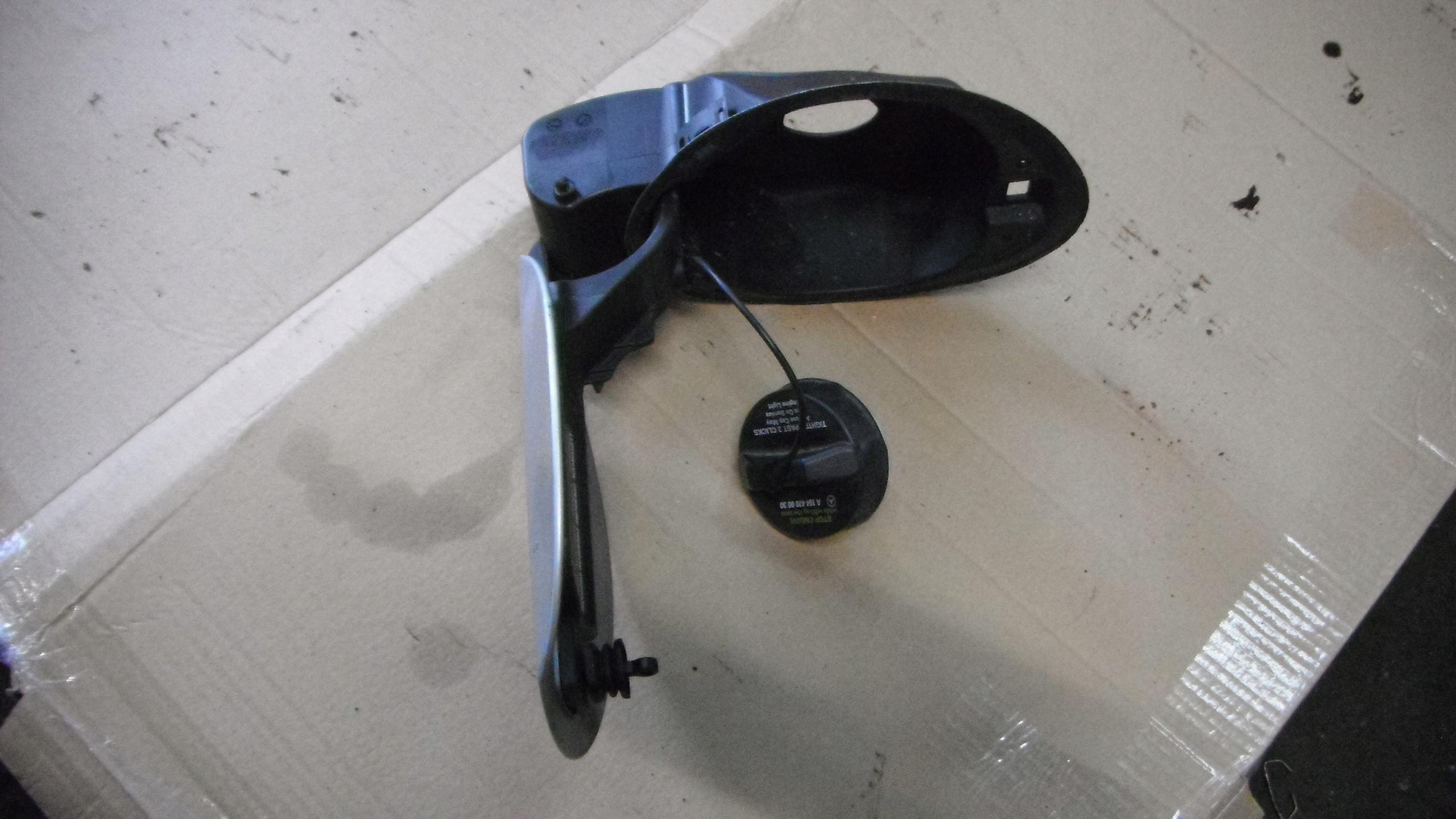 MERCEDES R W251 2005 - > крышка топливного бака