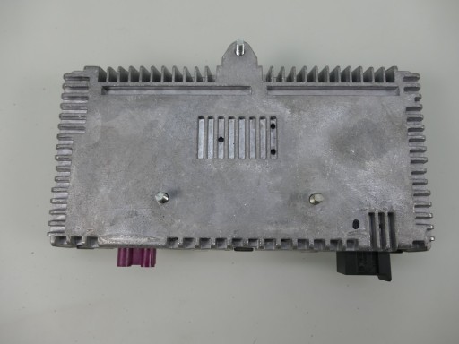 A1669003407 - MERCEDES R172 SLK W172 модуль радио тюнер DAB W212