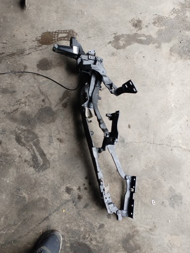 12040060500 - MERCEDES R230 SL ПЕТЛЯ КРЫШИ ЛЕВАЯ ПРАВАЯ ПРЯМАЯ