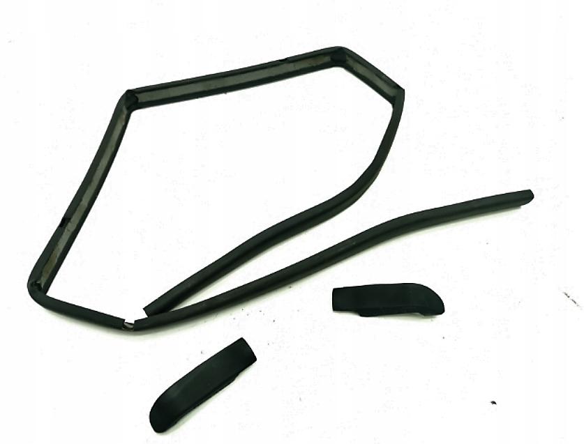 A2307500298 - Mercedes SL R230 прокладка крышки багажного отсека