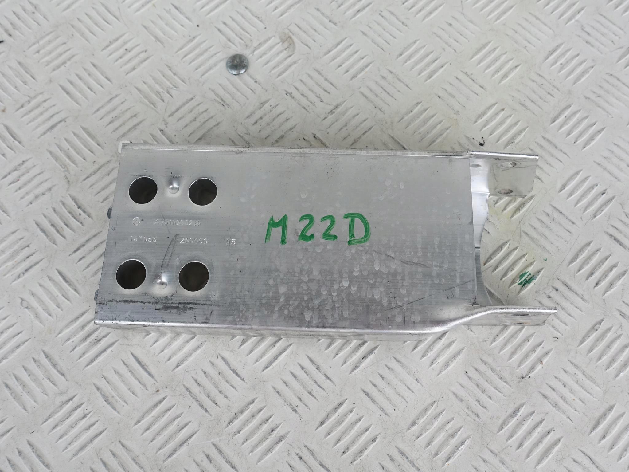 A2316200295 - MERCEDES SL R231 W231 AMG зона дроблення праворуч