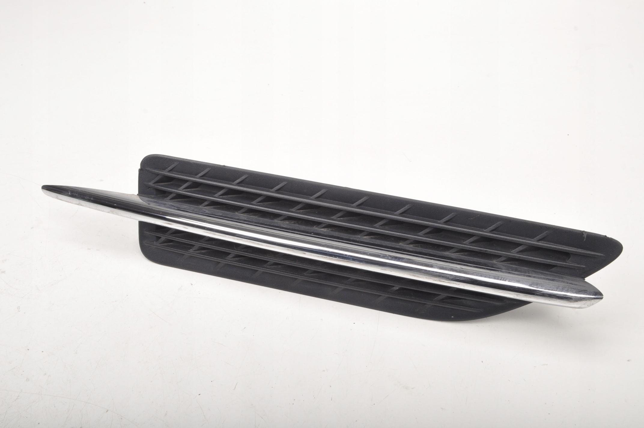 A1726900479 - MERCEDES SLK III W172 R172 крыло правое