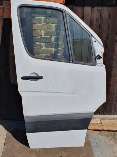 A9067200205 - Mercedes sprinter w906 06-18 правая дверь