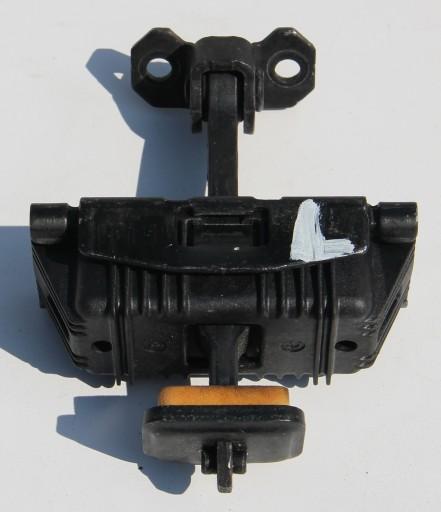 MERCEDES VITO VIANO ОГРАНИЧИТЕЛЬ ДВЕРИ ПЕРЕДНИЙ ЛЕВЫЙ