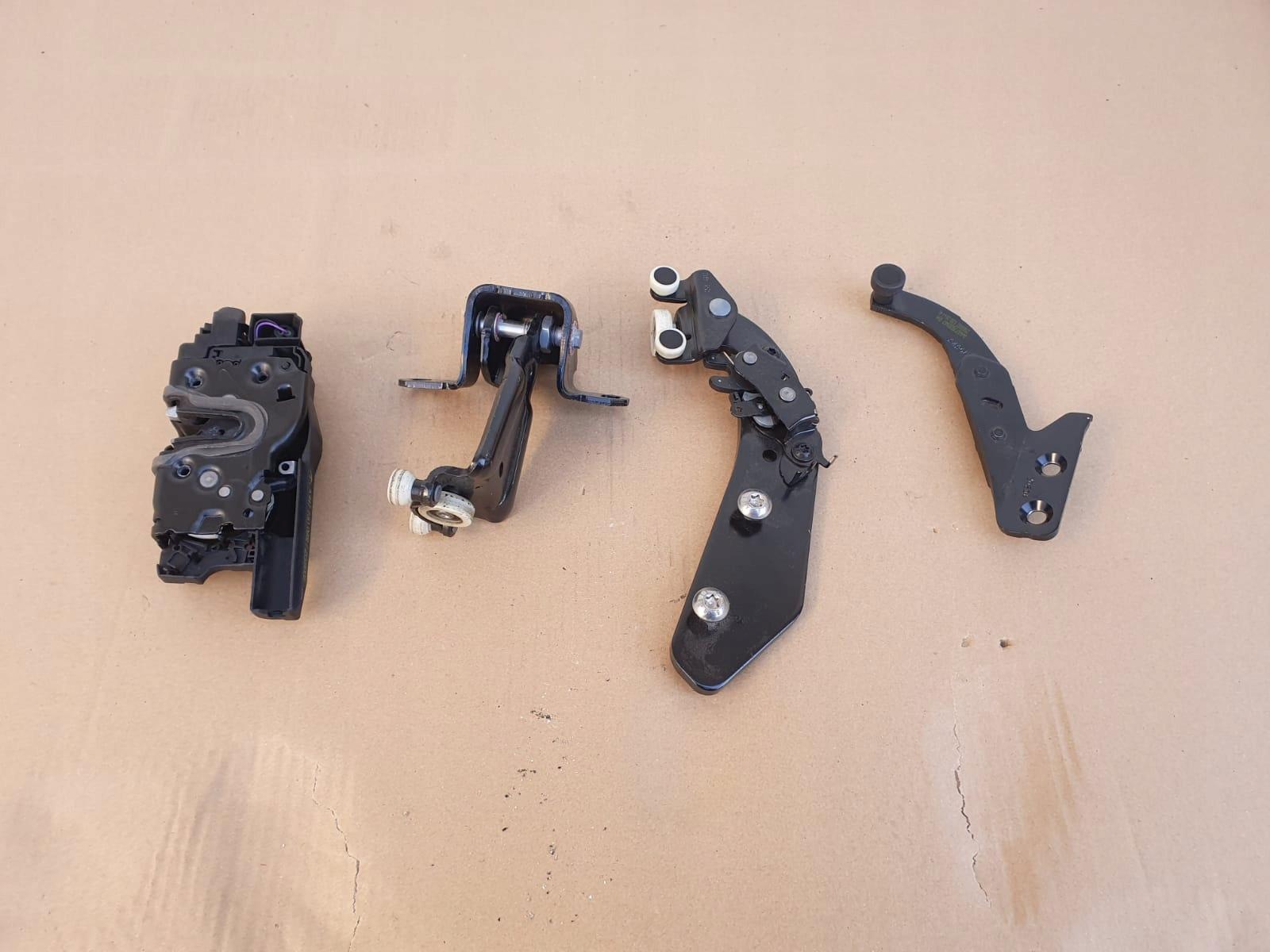 MERCEDES VITO W447 роликовий замок розсувних дверей