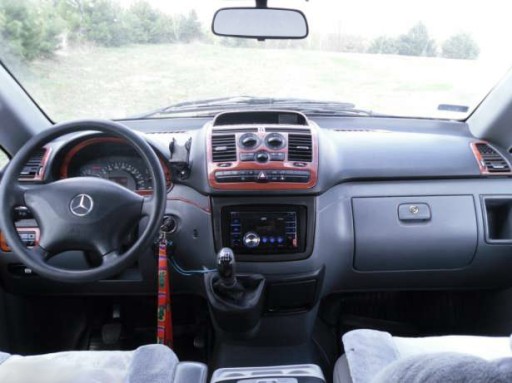 MERCEDES VITO W639 КАКБІНА ДЕКОРИ ШПОНУ КАРБОНУ ДЕКОРАТИВНІ СМУГИ