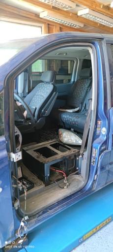 MERCEDES VITO W639 прокладка лівої передньої двері