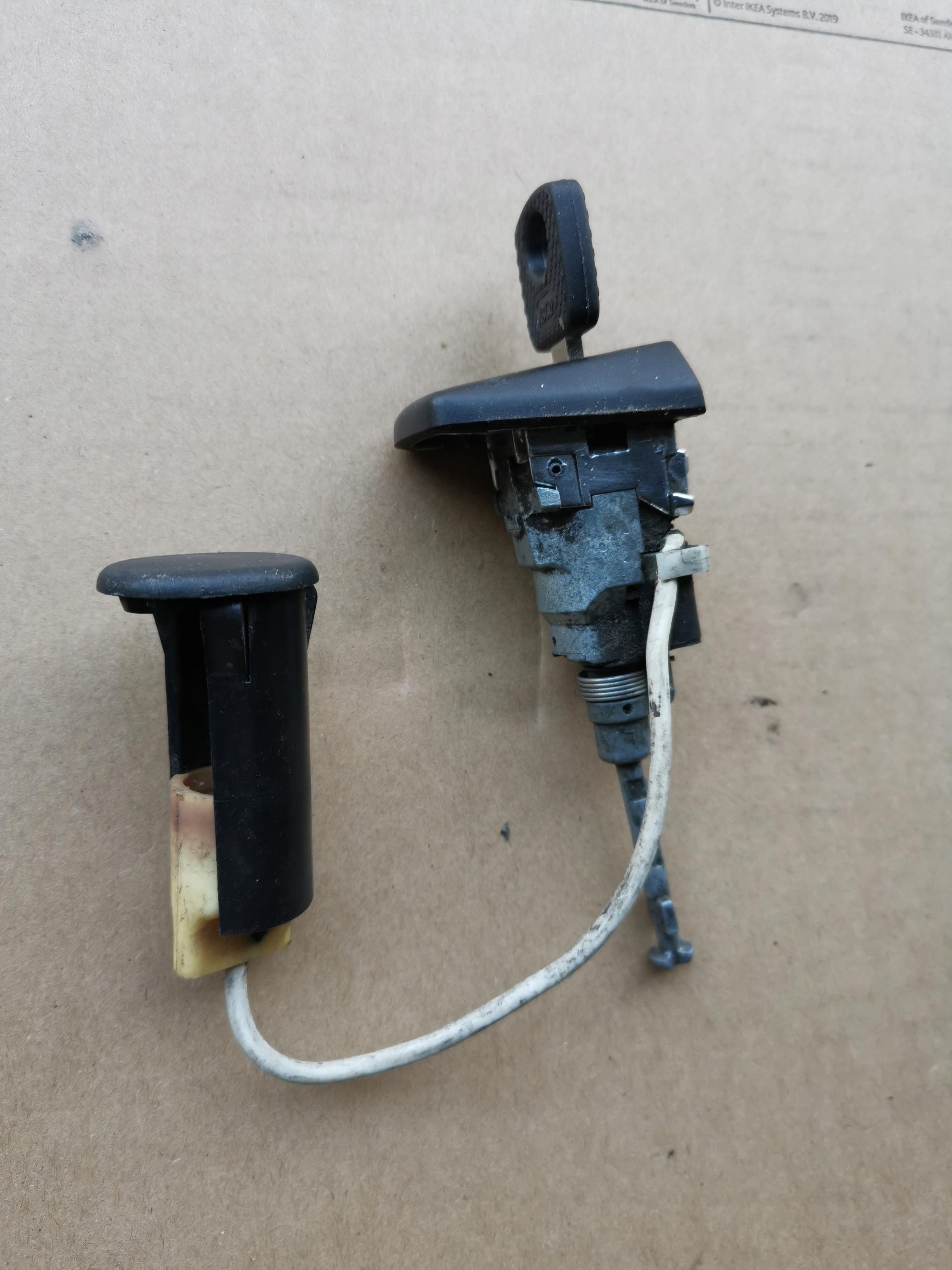 MERCEDES W124 замок ключ вставка замка двери