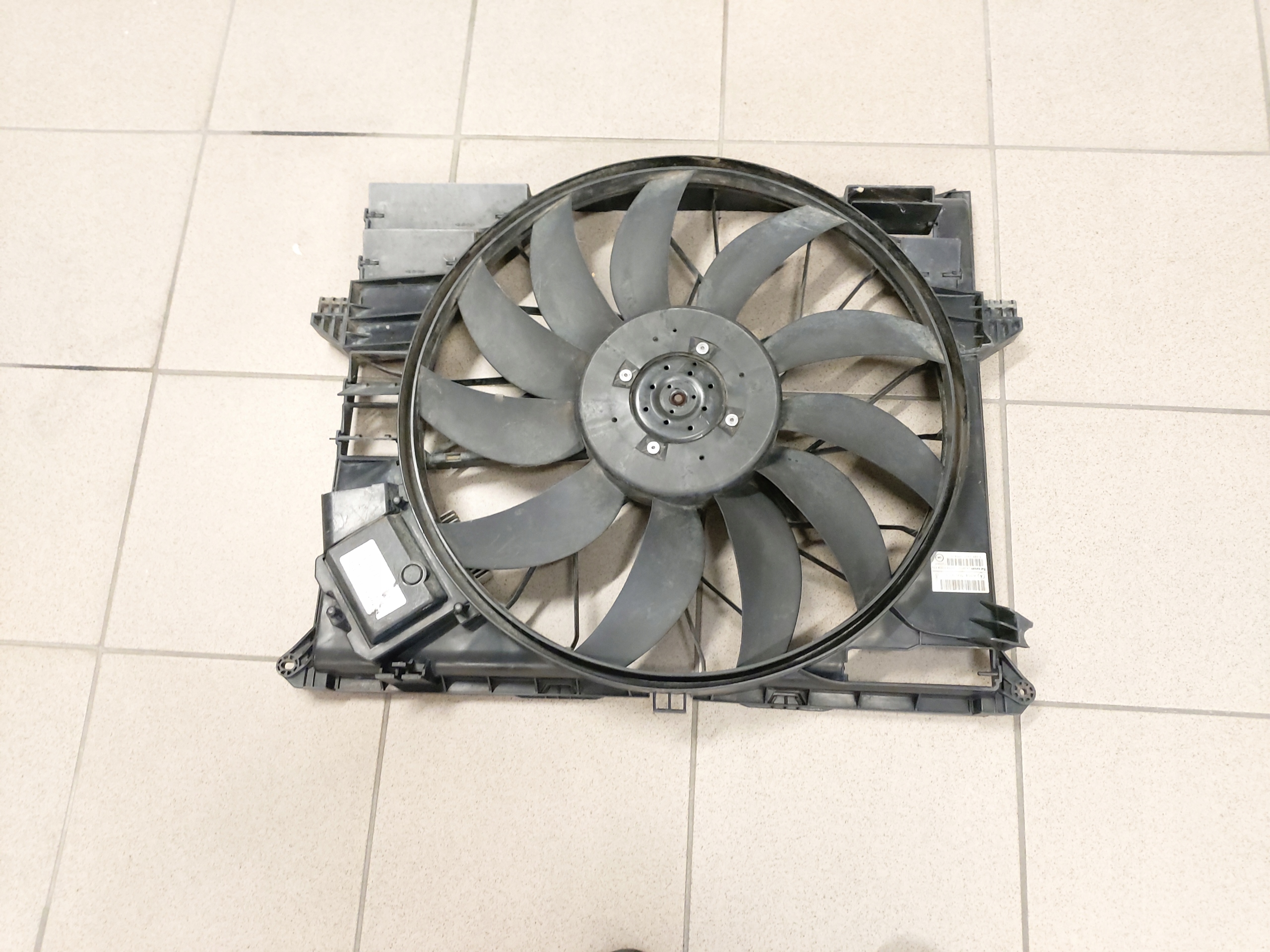 A1645000393 - MERCEDES W164 W251 400CDI AMG вентилятор радиатора