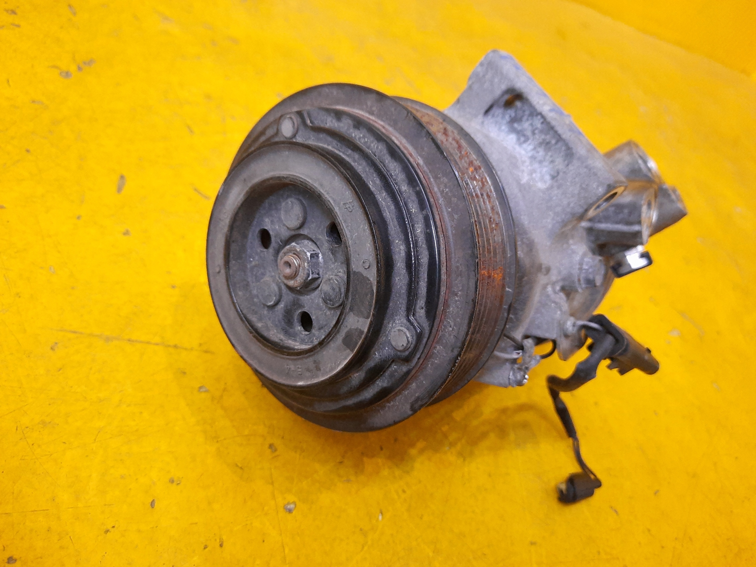 A0008306202 - Компрессор кондиционера Мерседес В177 А0008306202