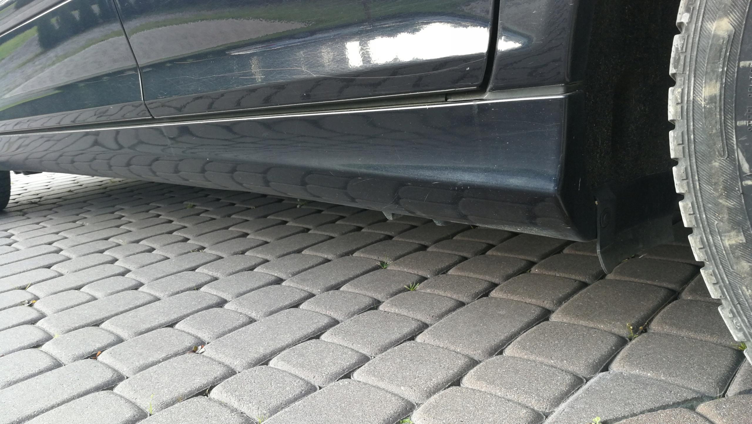 768 - MERCEDES W203 накладка порога левая AVANTGARDE LIFT