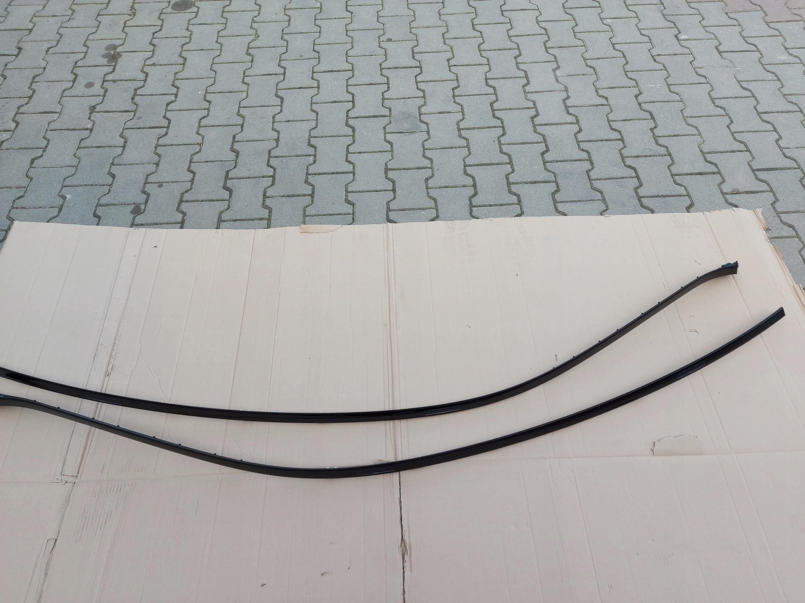 A2056901182 A2056901282 - MERCEDES W205 AMG накладка на крышу левая купе