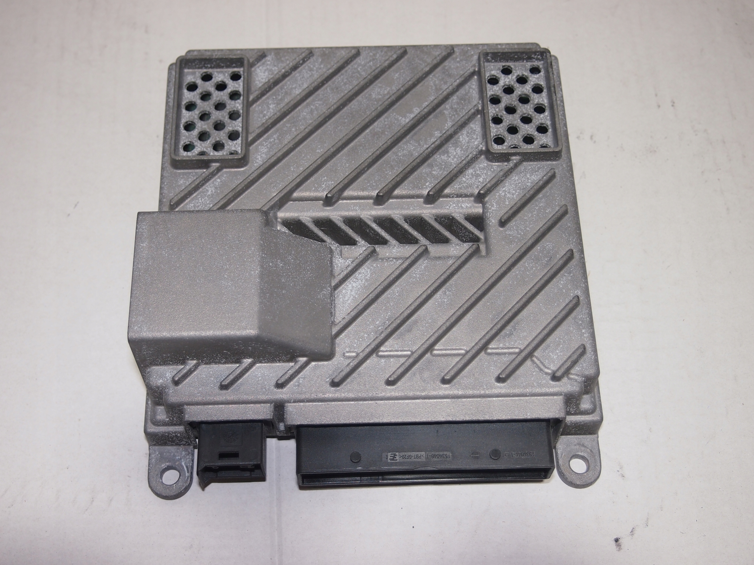 MERCEDES W205 ліфт Підсилювач A0009009417