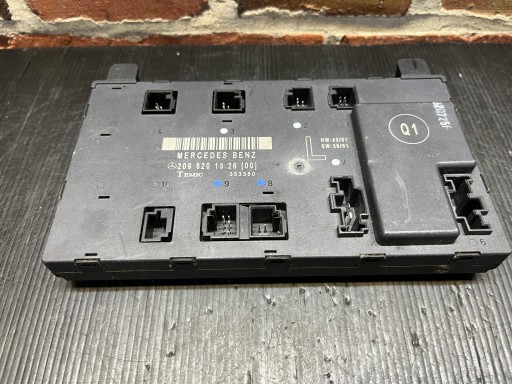 A2098201326 - MERCEDES W209 модуль управління дверима 2098201326