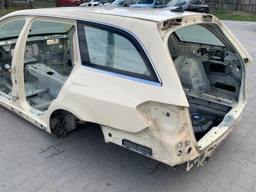 MERCEDES W212 COMBI LIFT ЧЕТВЕРТЬ КРИЛО ЗАДНЄ ЛІВЕ