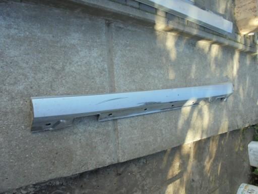 MERCEDES W212 универсал педаль порога левая