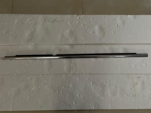 MERCEDES W212 скребкова смуга A2127350612