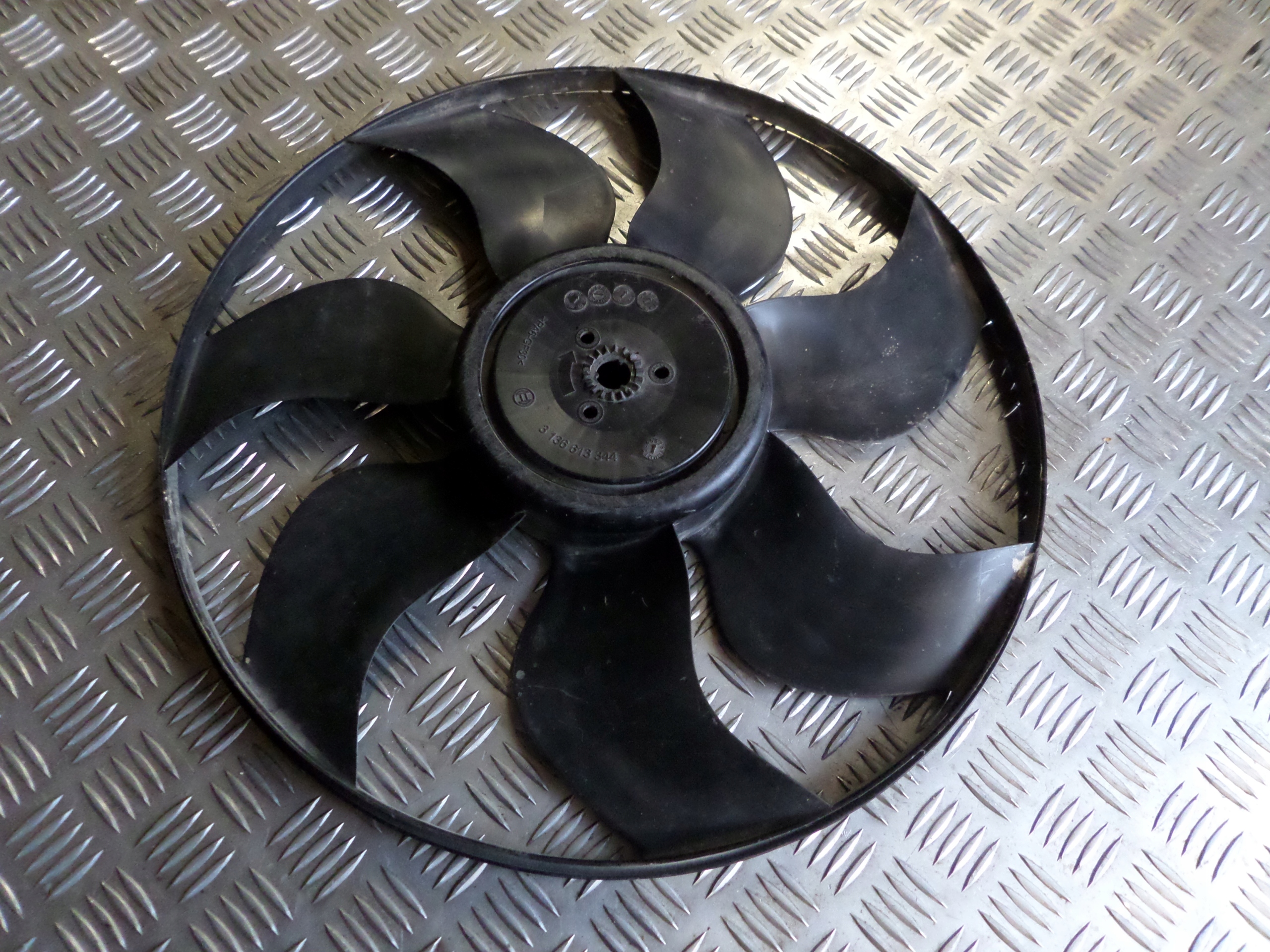 MERCEDES W212 вентилятор Вентилятор 3136613344
