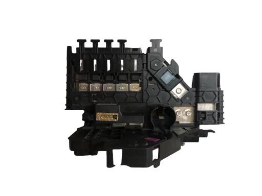 MERCEDES W213 блок запобіжників 2135403539