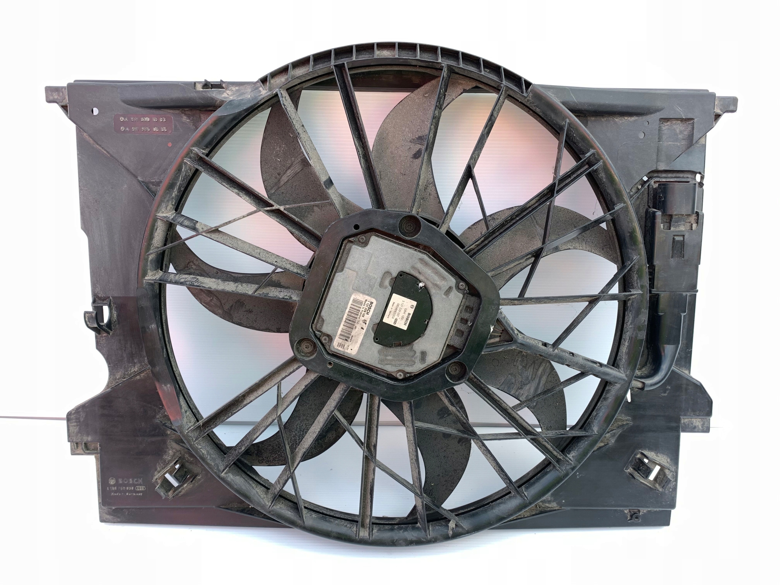 A2115001693 - MERCEDES W219 корпус вентилятора радіатора