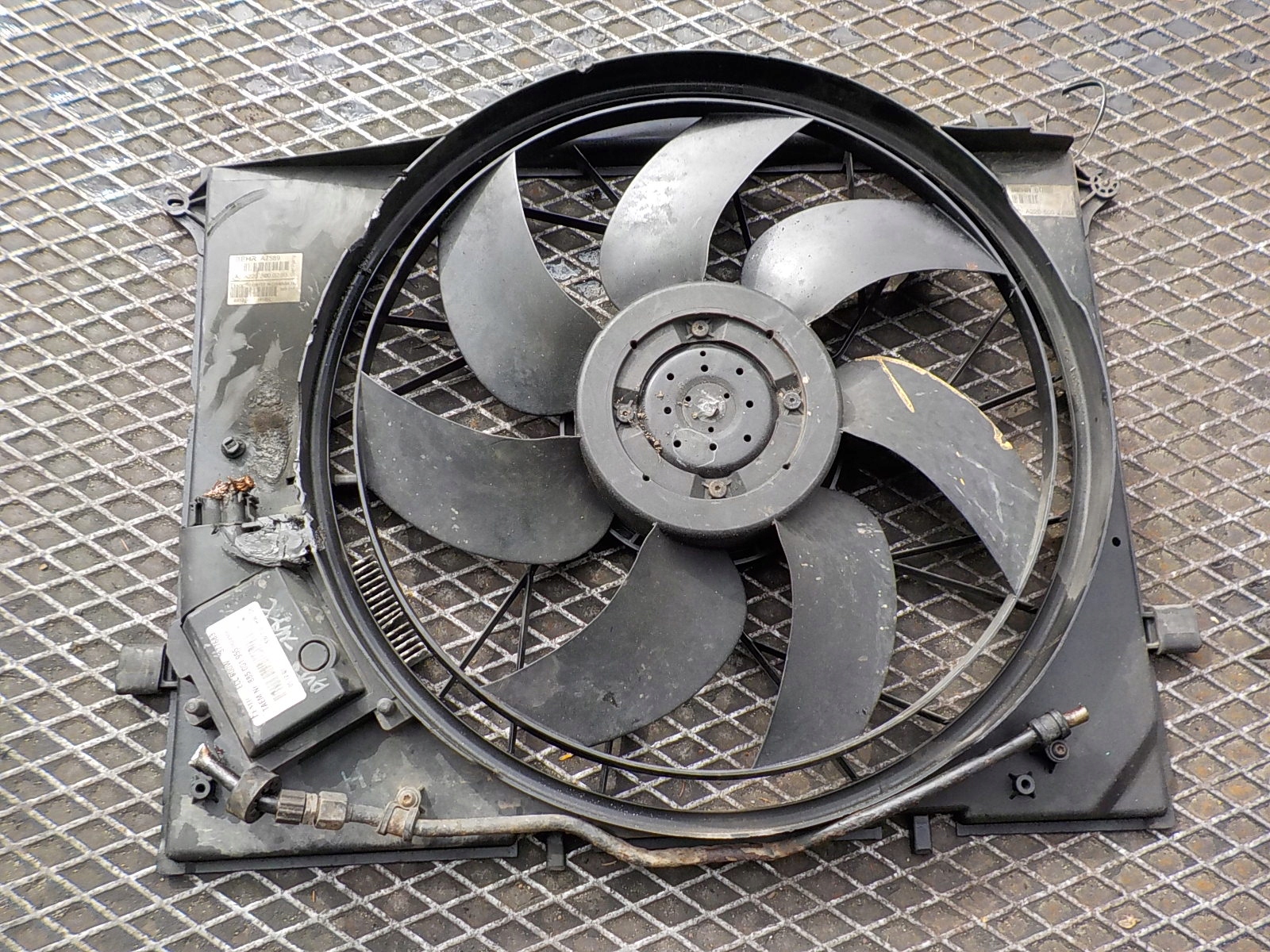 MERCEDES W220 3.2 DCI вентилятор модуль A2205000393